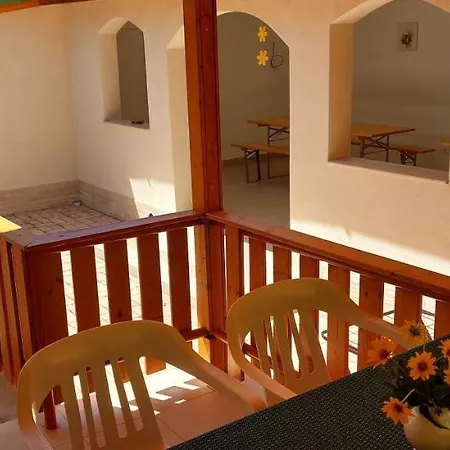 Schieszl 4 Apartment