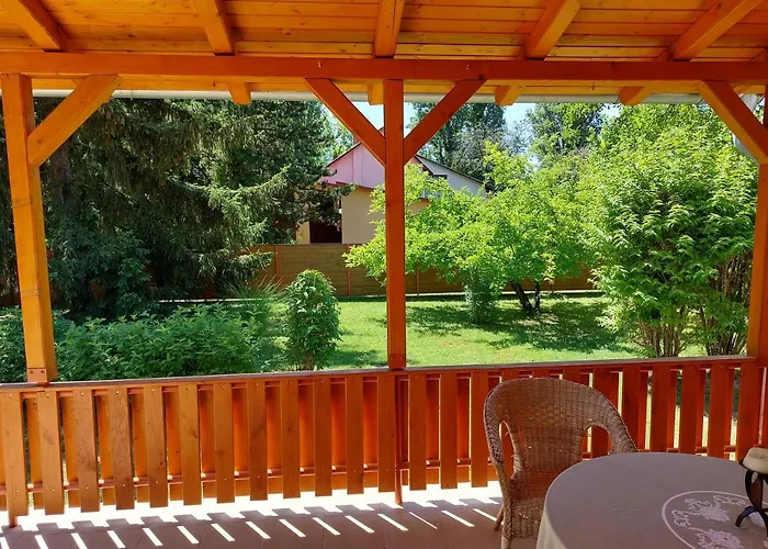 Schieszl 4 * Zamardi